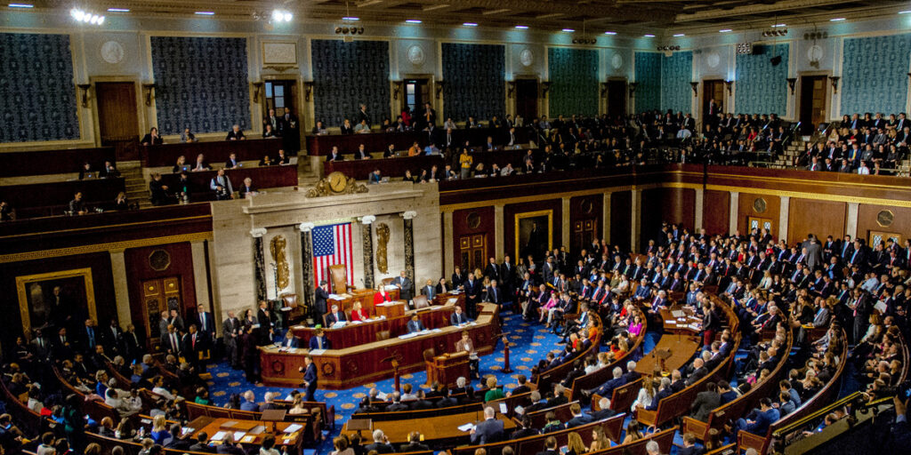 W senacie USA debatują nad nowymi przepisami dotyczącymi kryptowalut, aby powstrzymać nielegalne finansowanie.